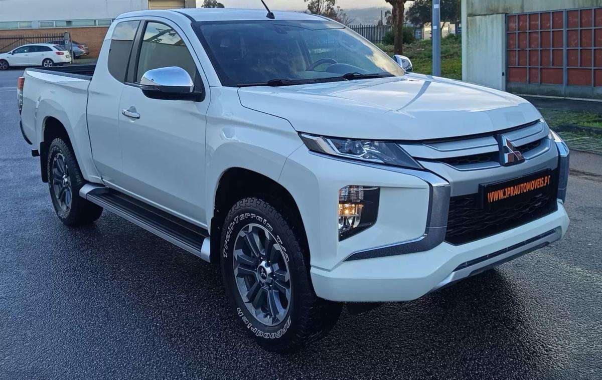 mitsubishi-l200-2022-diesel-2199cc