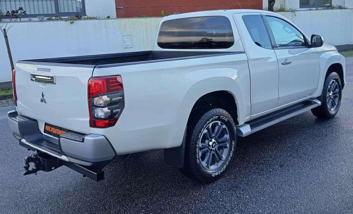 mitsubishi-l200-2022-diesel-2199cc