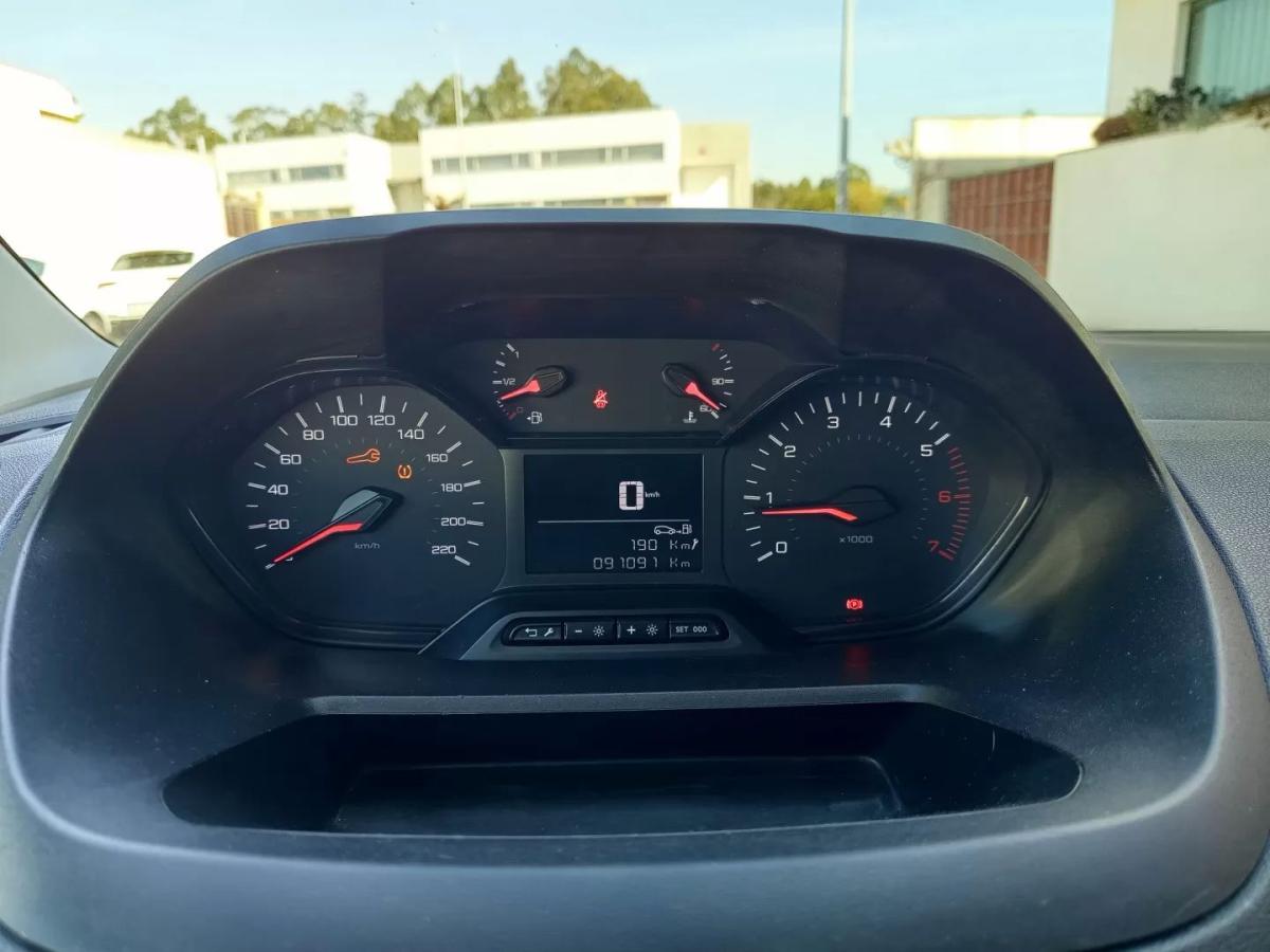 peugeot-partner-2019-diesel-1560cc