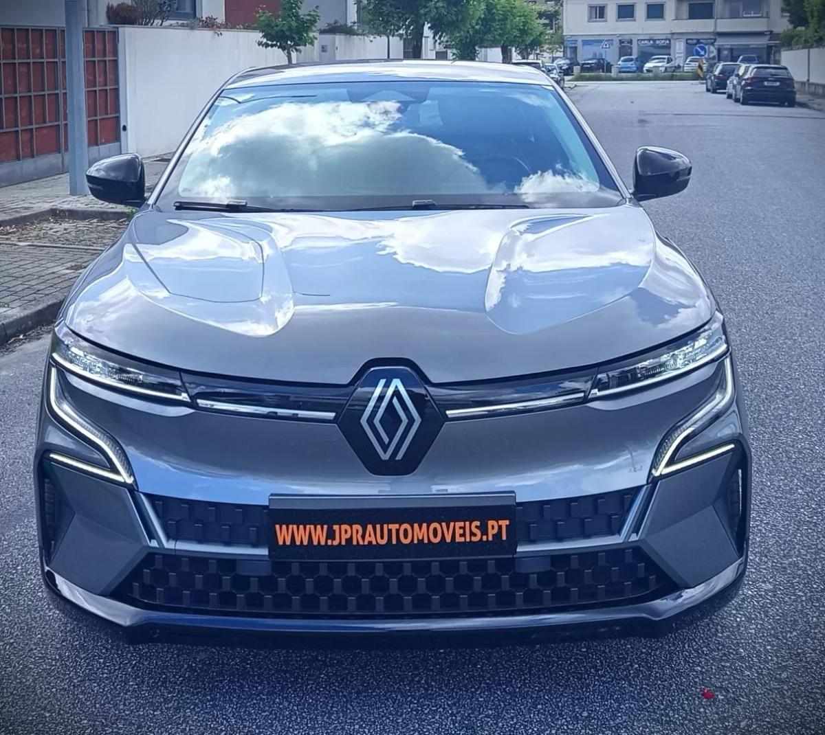 renault-megane-e-tech-2022-eletrico-200cc
