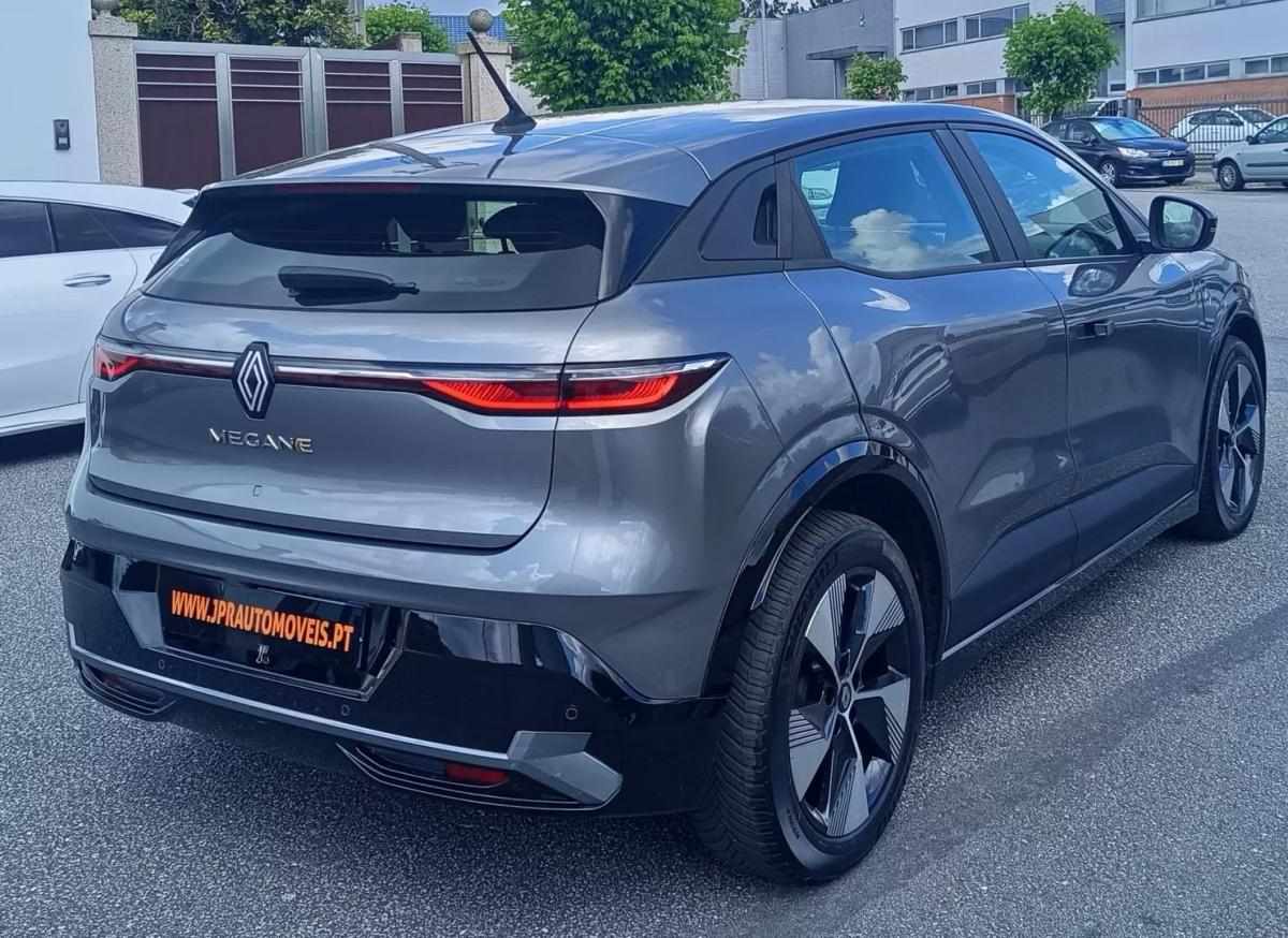 renault-megane-e-tech-2022-eletrico-200cc