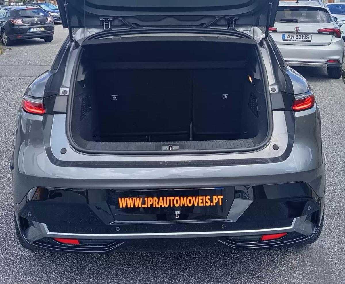 renault-megane-e-tech-2022-eletrico-200cc