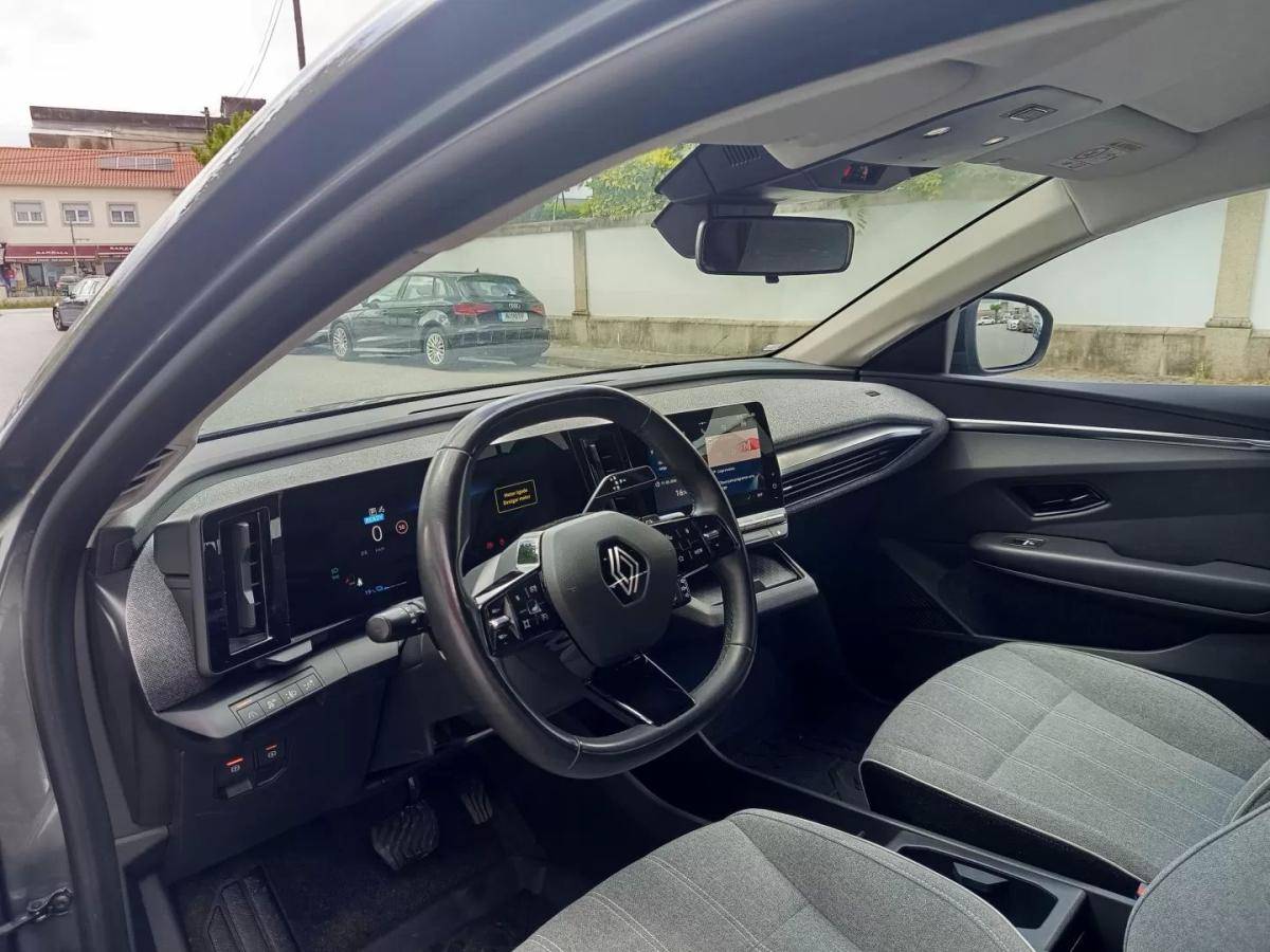 renault-megane-e-tech-2022-eletrico-200cc