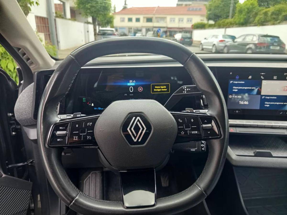 renault-megane-e-tech-2022-eletrico-200cc