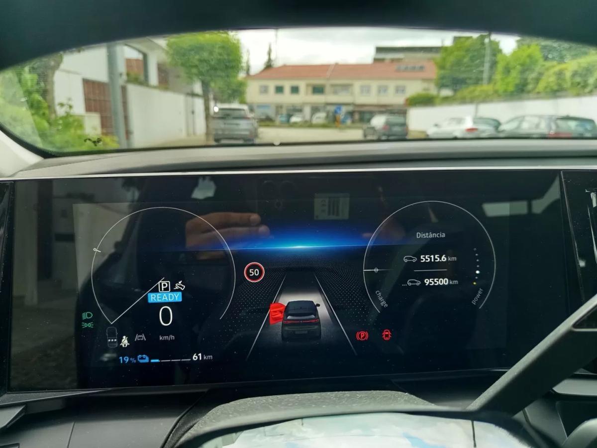renault-megane-e-tech-2022-eletrico-200cc