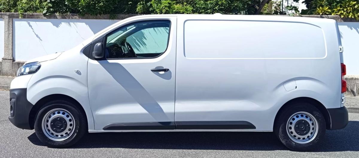 citroen-jumpy-2021-diesel-1499cc