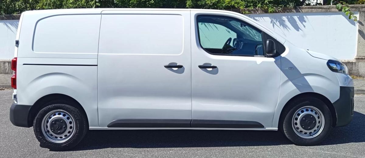 citroen-jumpy-2021-diesel-1499cc