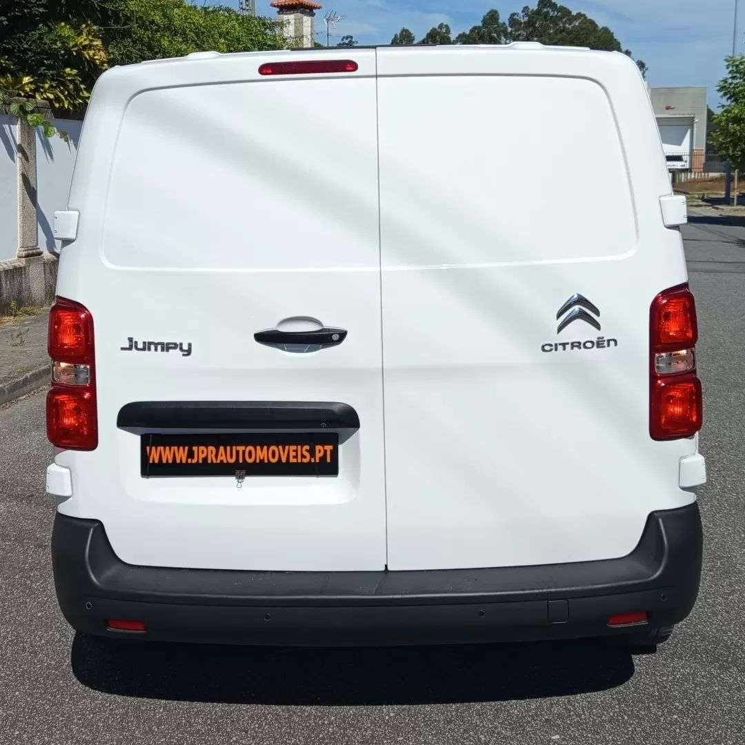 citroen-jumpy-2021-diesel-1499cc