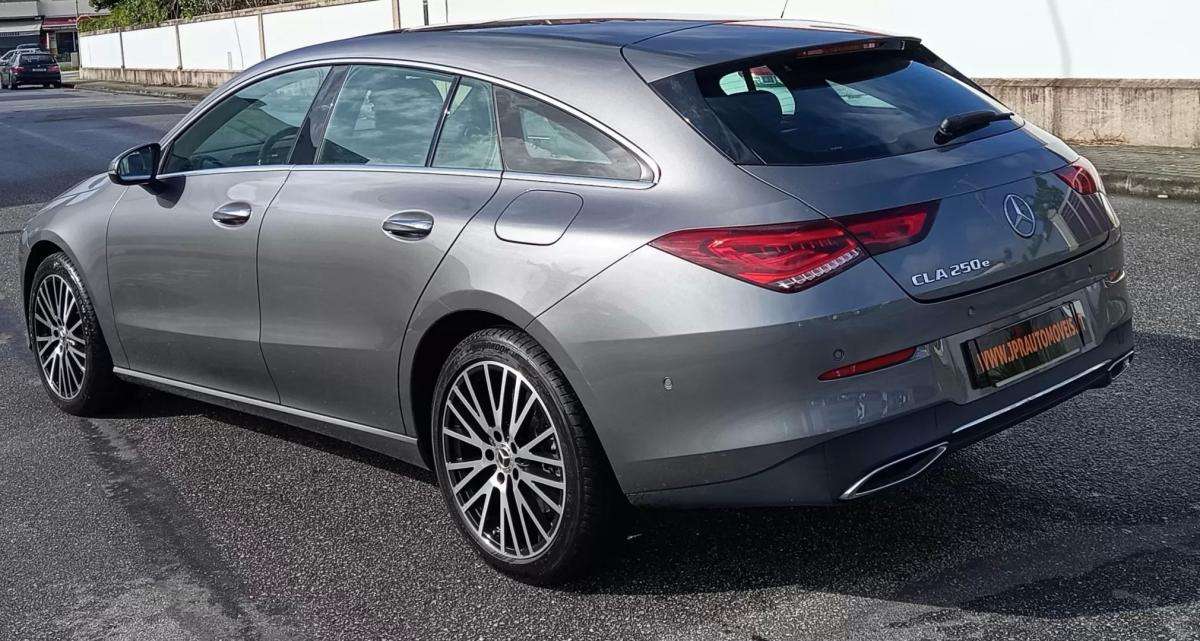 mercedes-benz-cla-2022-hibrido-1332cc