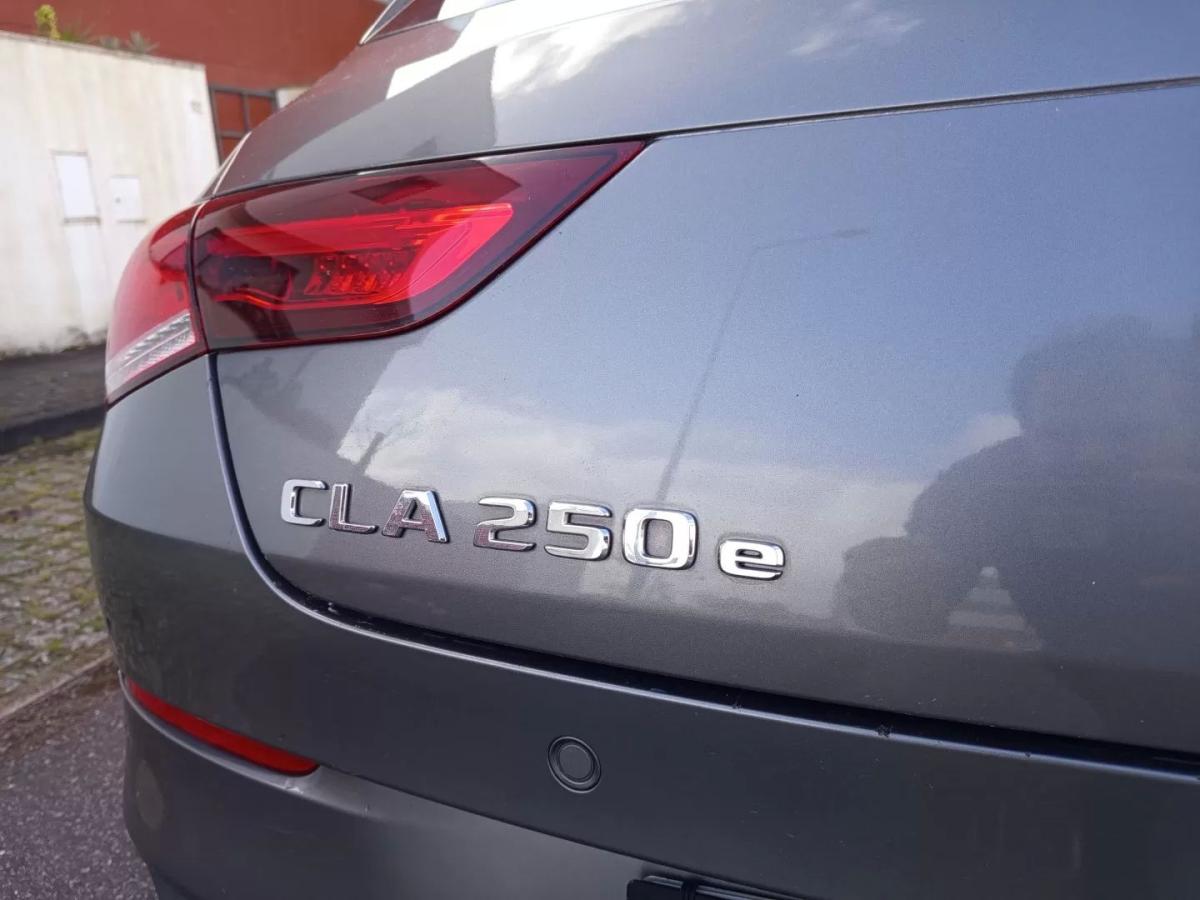 mercedes-benz-cla-2022-hibrido-1332cc