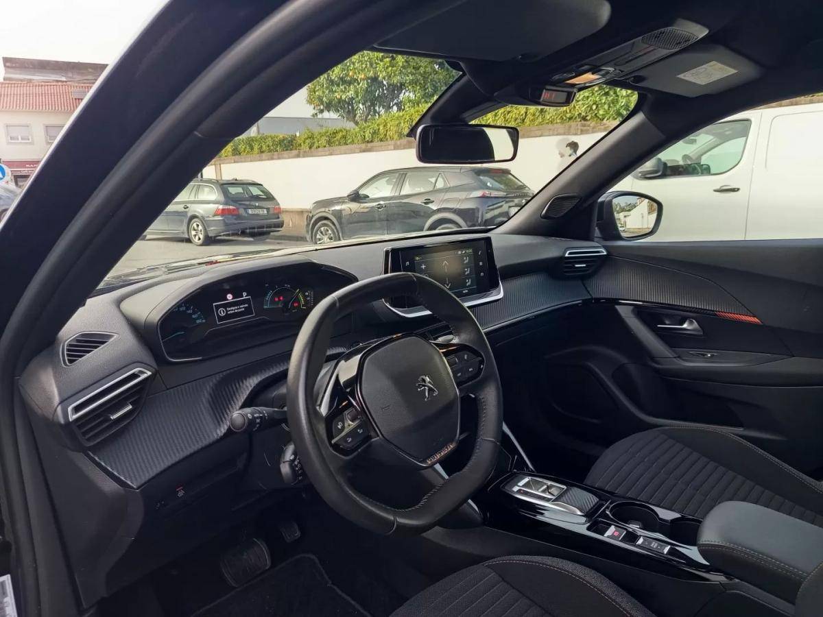 peugeot-e-2008-2022-eletrico-200cc