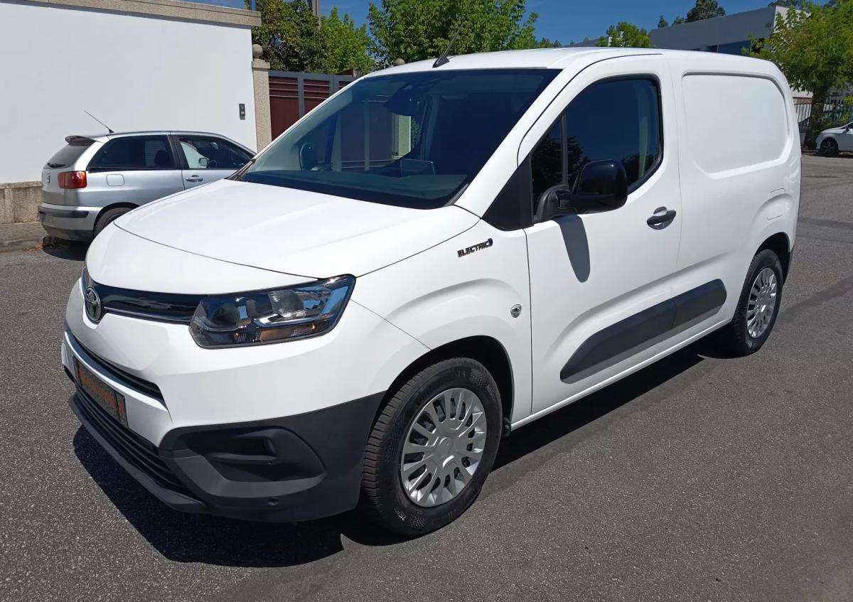 toyota-proace-city-2022-eletrico-0cc