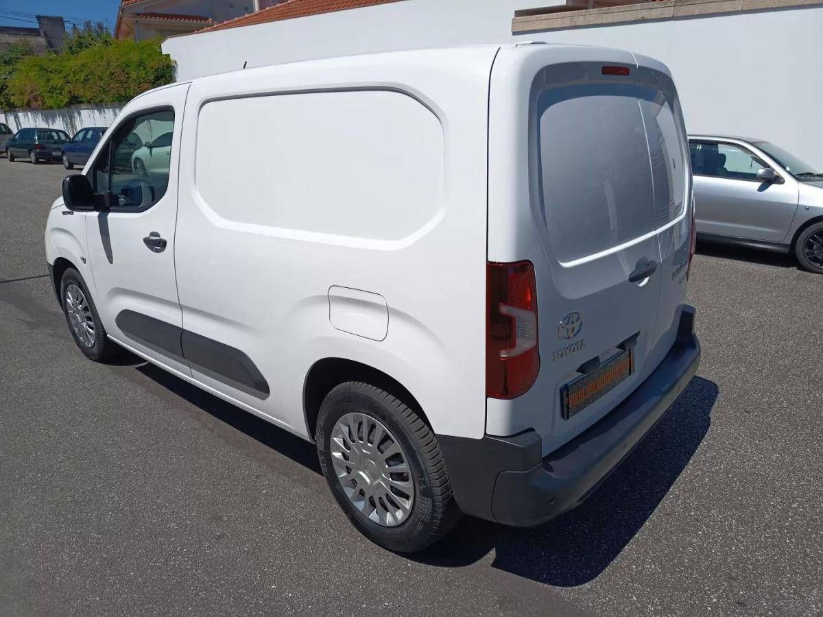 toyota-proace-city-2022-eletrico-0cc