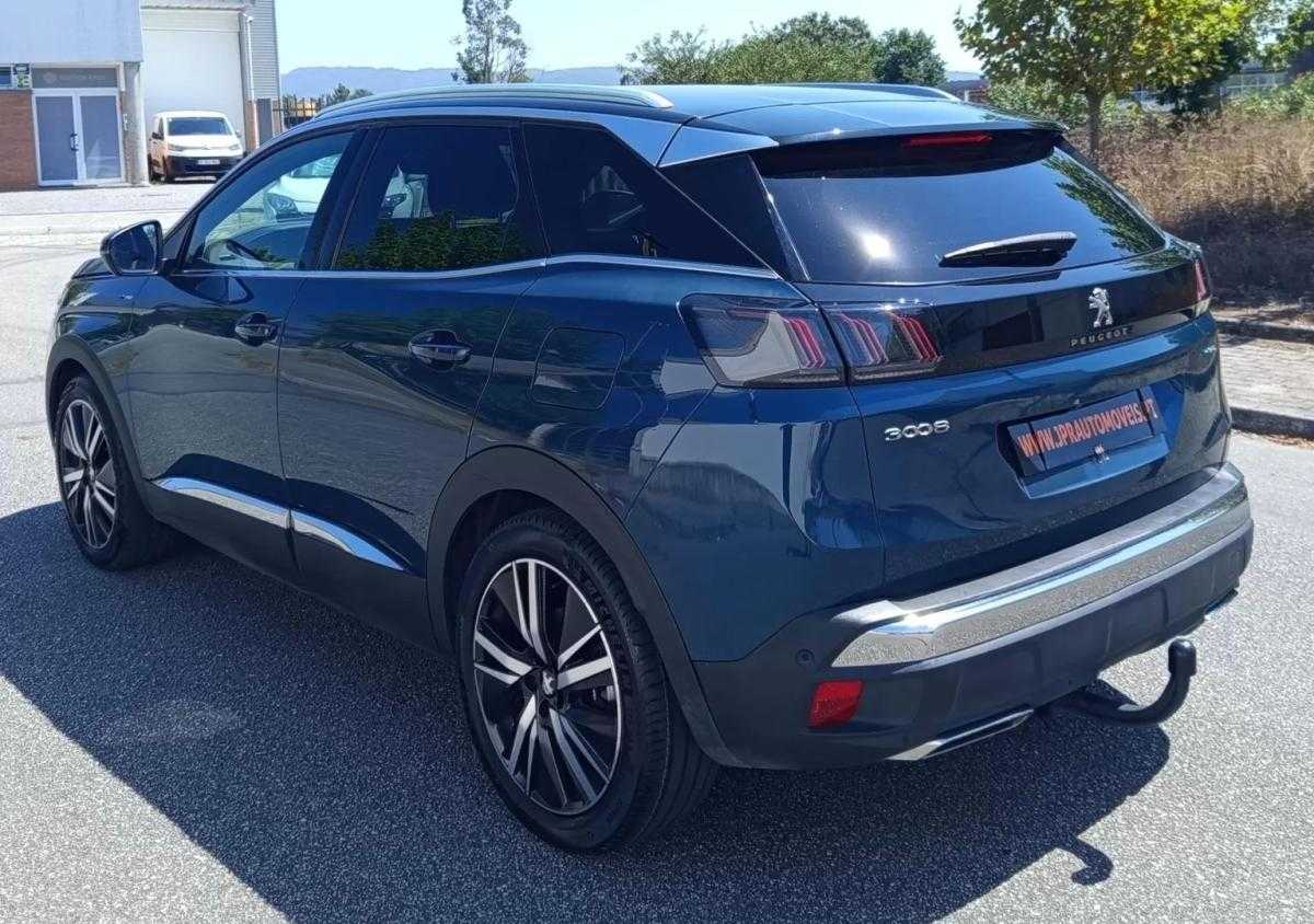 peugeot-3008-2023-hibrido-1598cc