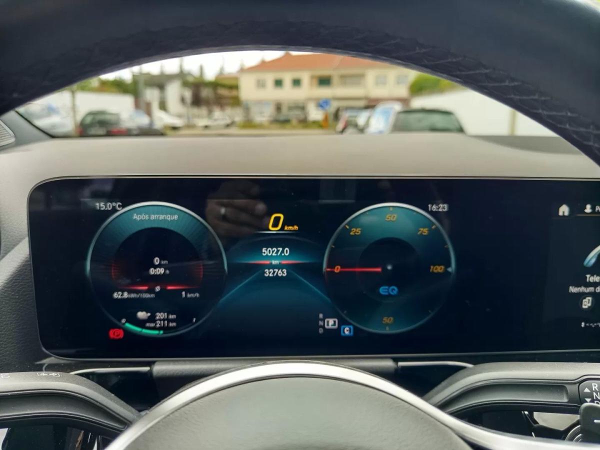 mercedes-benz-eqa-2021-eletrico-200cc