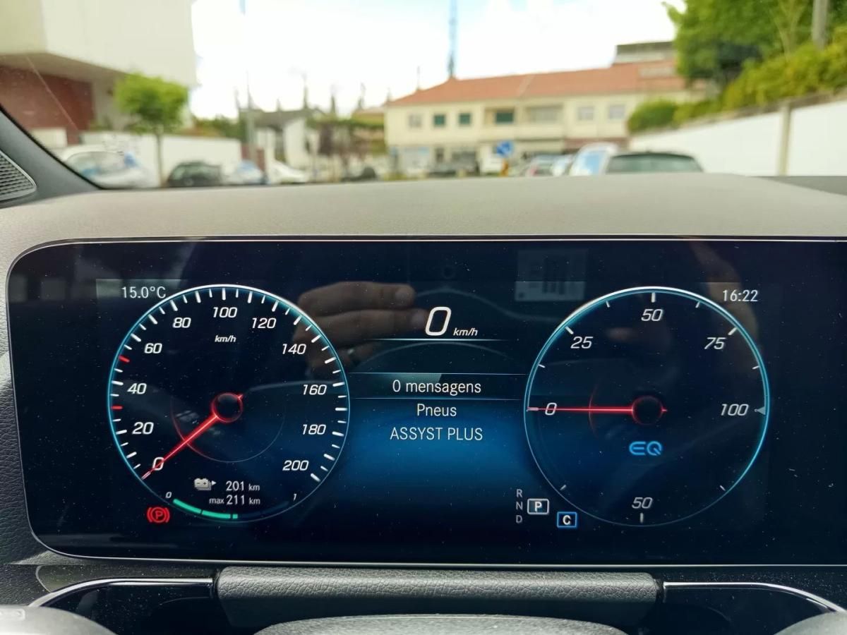 mercedes-benz-eqa-2021-eletrico-200cc