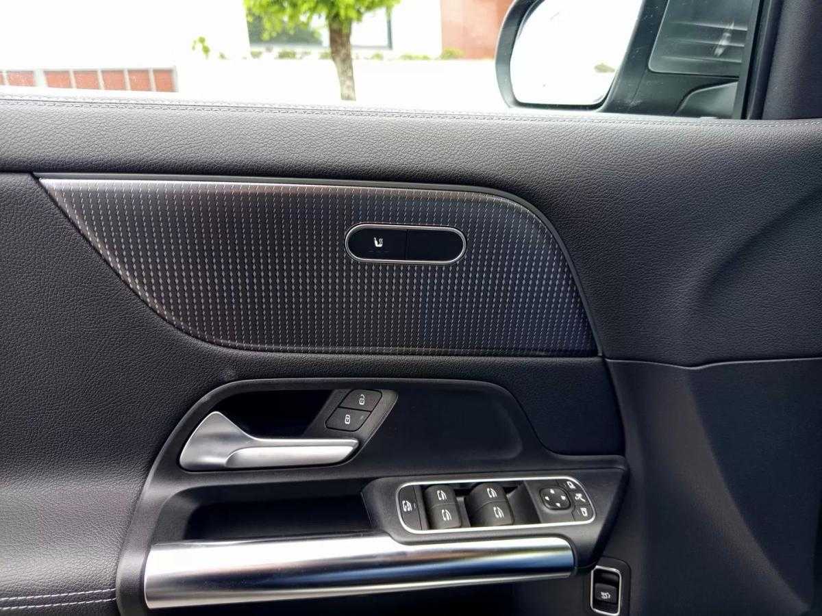 mercedes-benz-eqa-2021-eletrico-200cc