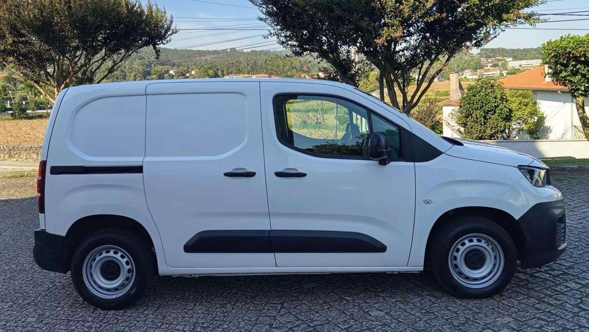 peugeot-partner-2019-diesel-1499cc