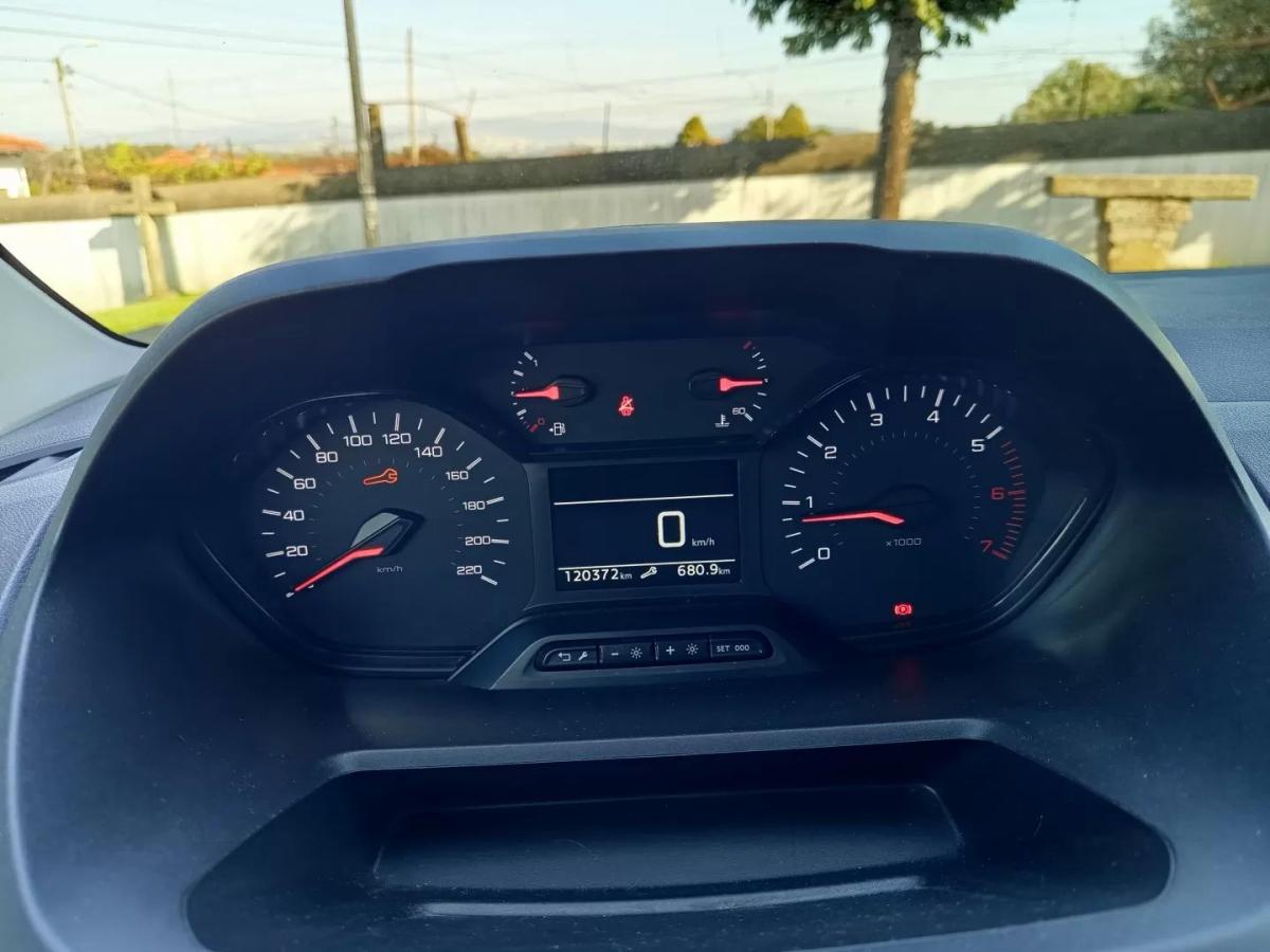 peugeot-partner-2019-diesel-1499cc