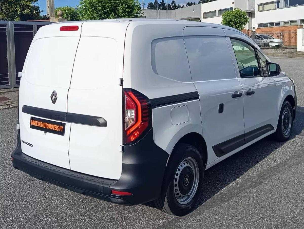 renault-kangoo-2022-eletrico-200cc