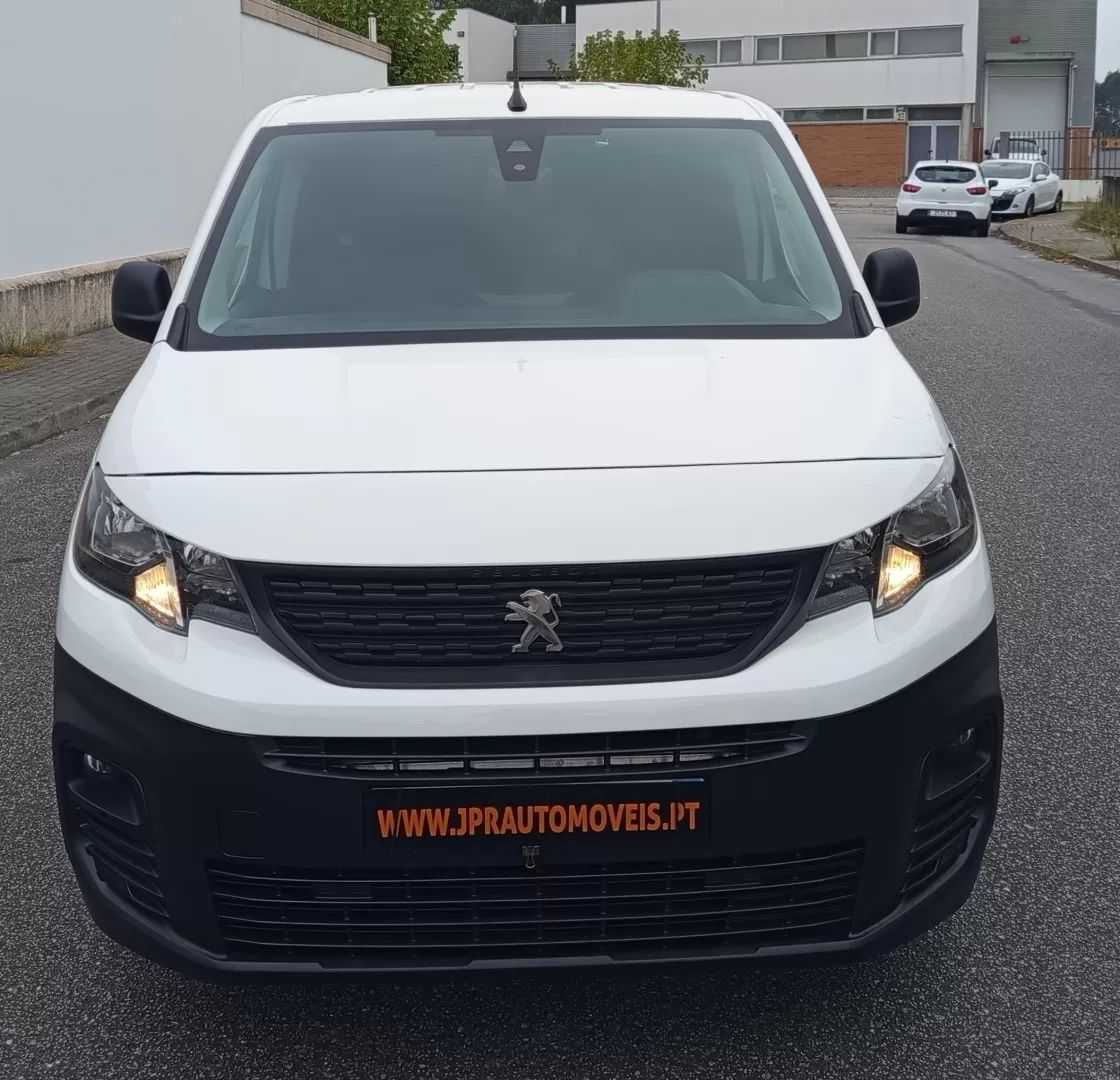 peugeot-partner-2020-diesel-1499cc
