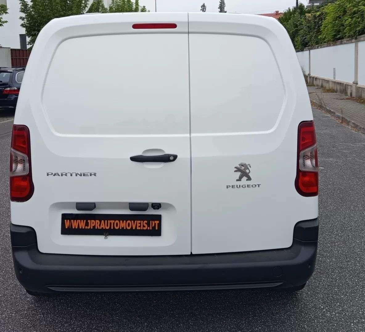 peugeot-partner-2020-diesel-1499cc