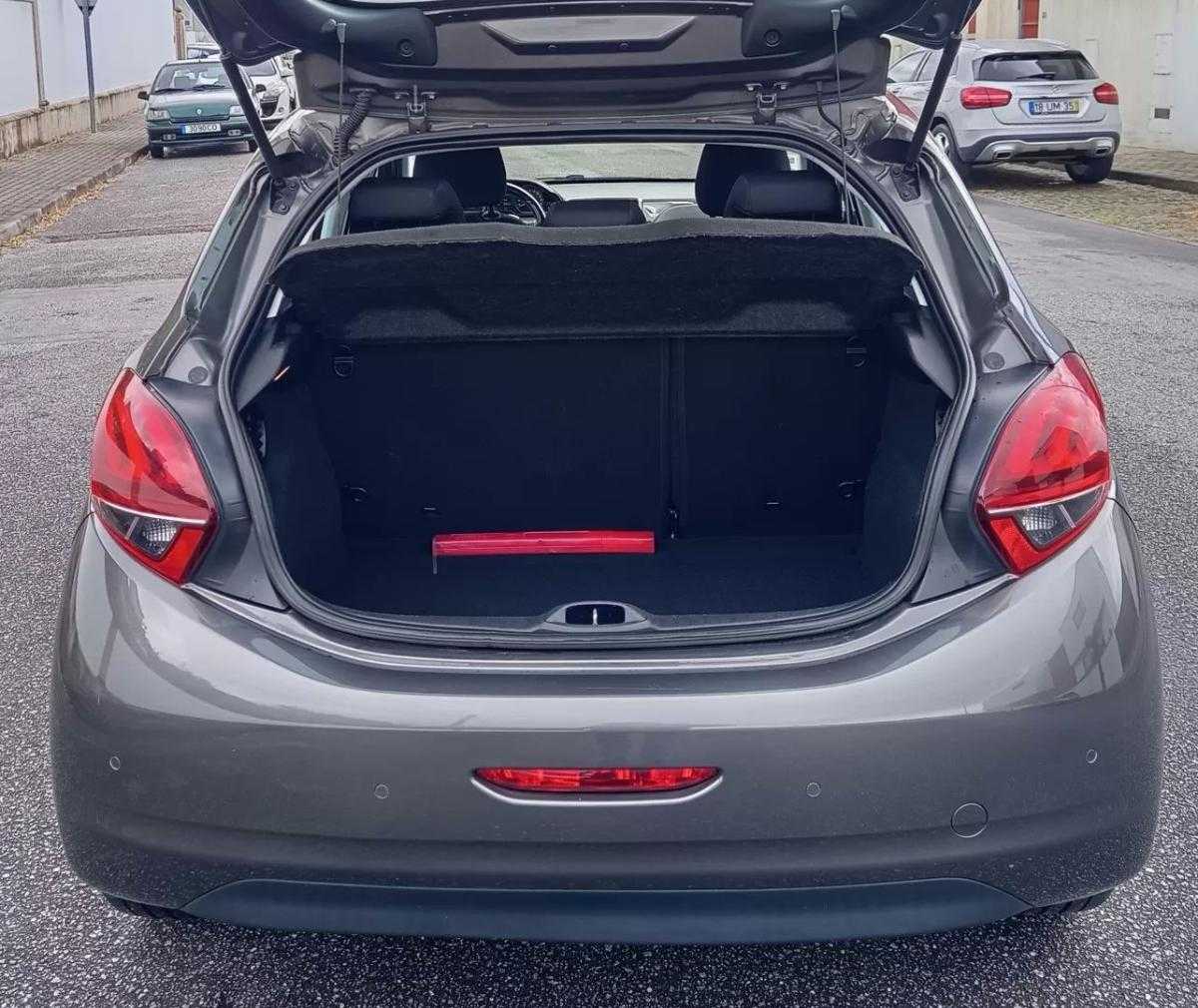 peugeot-208-2018-gasolina-1199cc