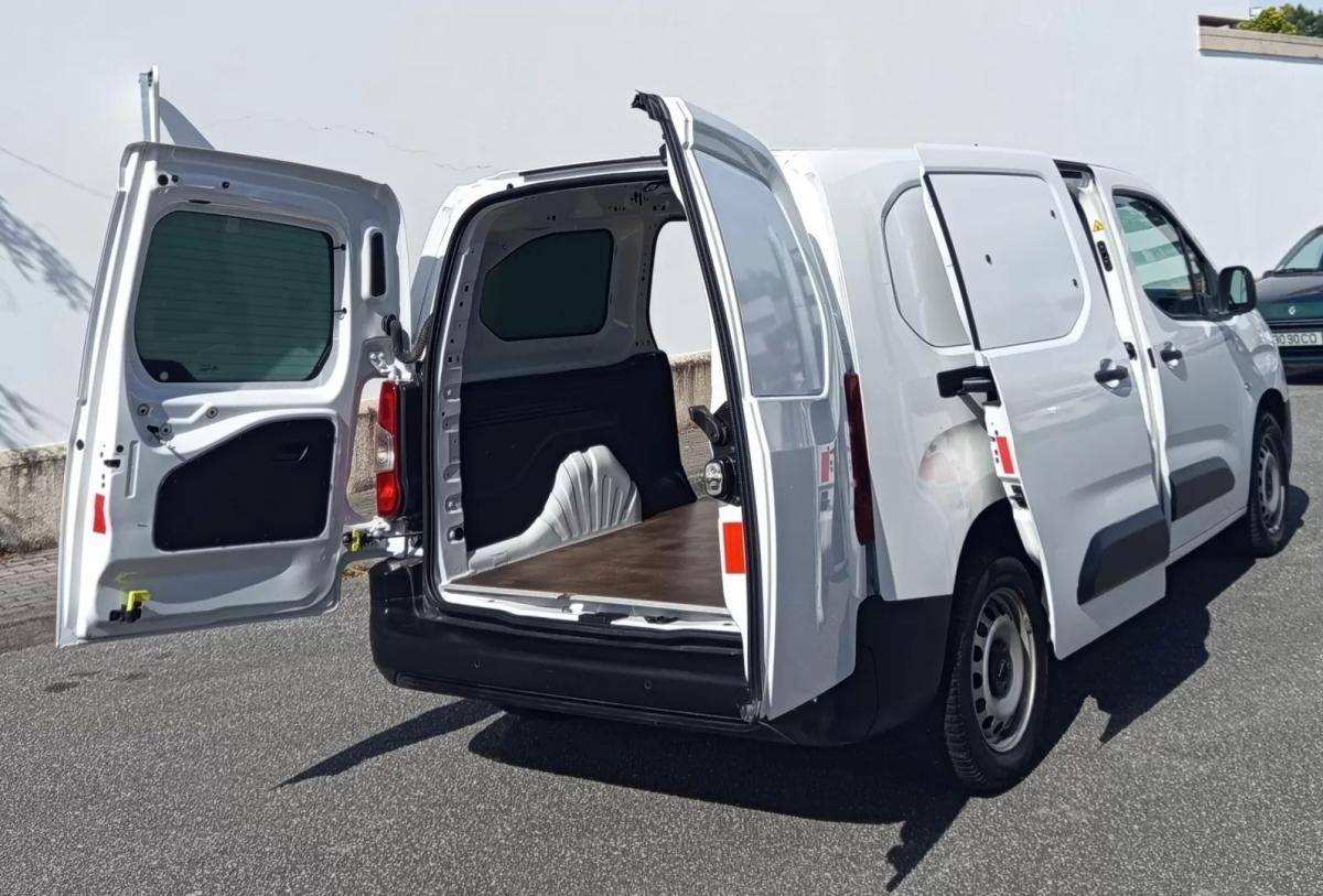 opel-combo-2021-diesel-1499cc