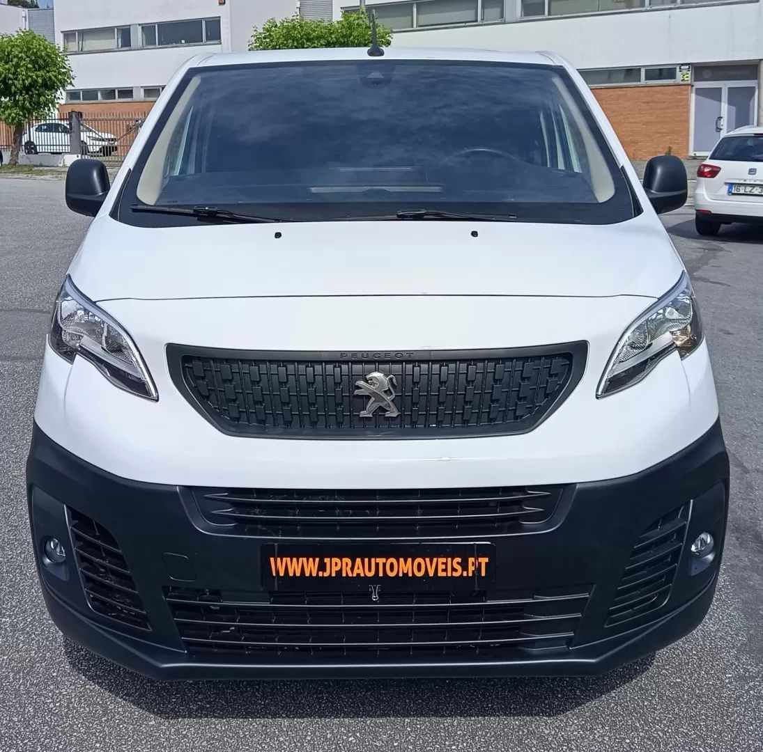 peugeot-expert-2023-eletrico-200cc