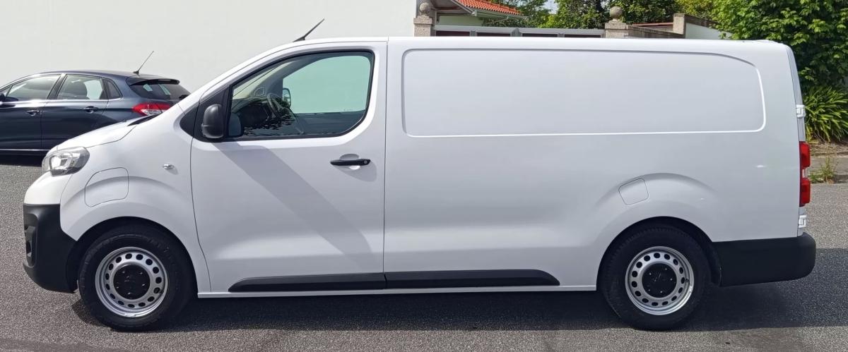 peugeot-expert-2023-eletrico-200cc