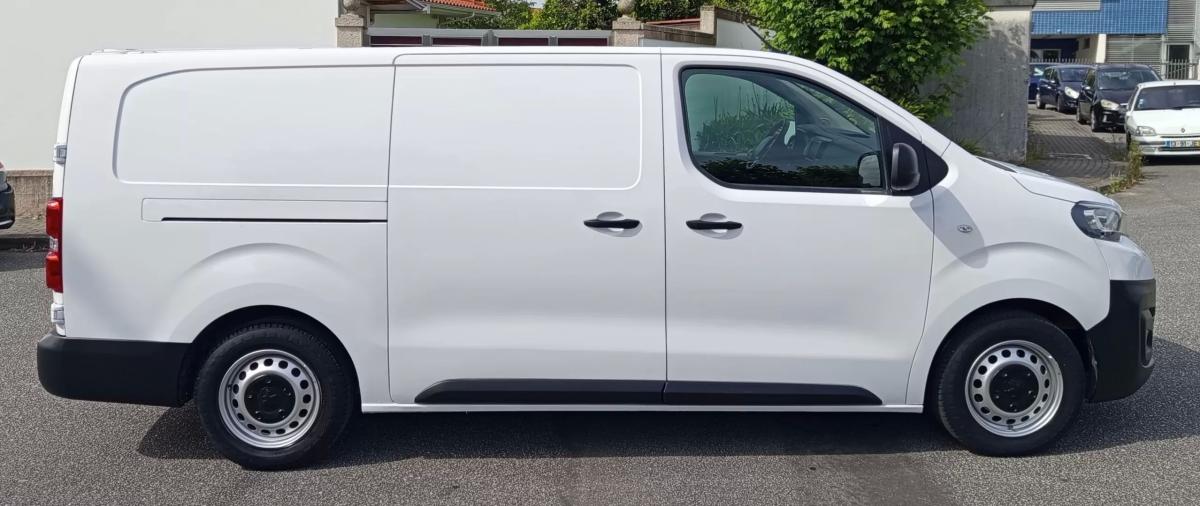 peugeot-expert-2023-eletrico-200cc