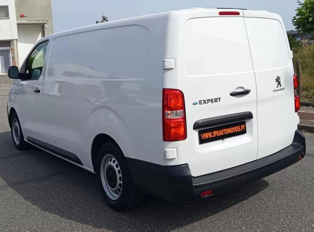 peugeot-expert-2023-eletrico-200cc