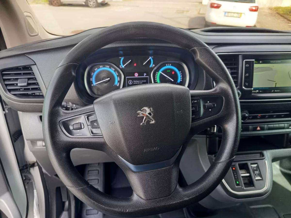 peugeot-expert-2023-eletrico-200cc