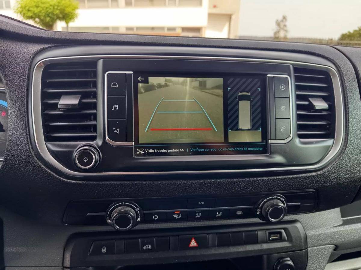 peugeot-expert-2023-eletrico-200cc