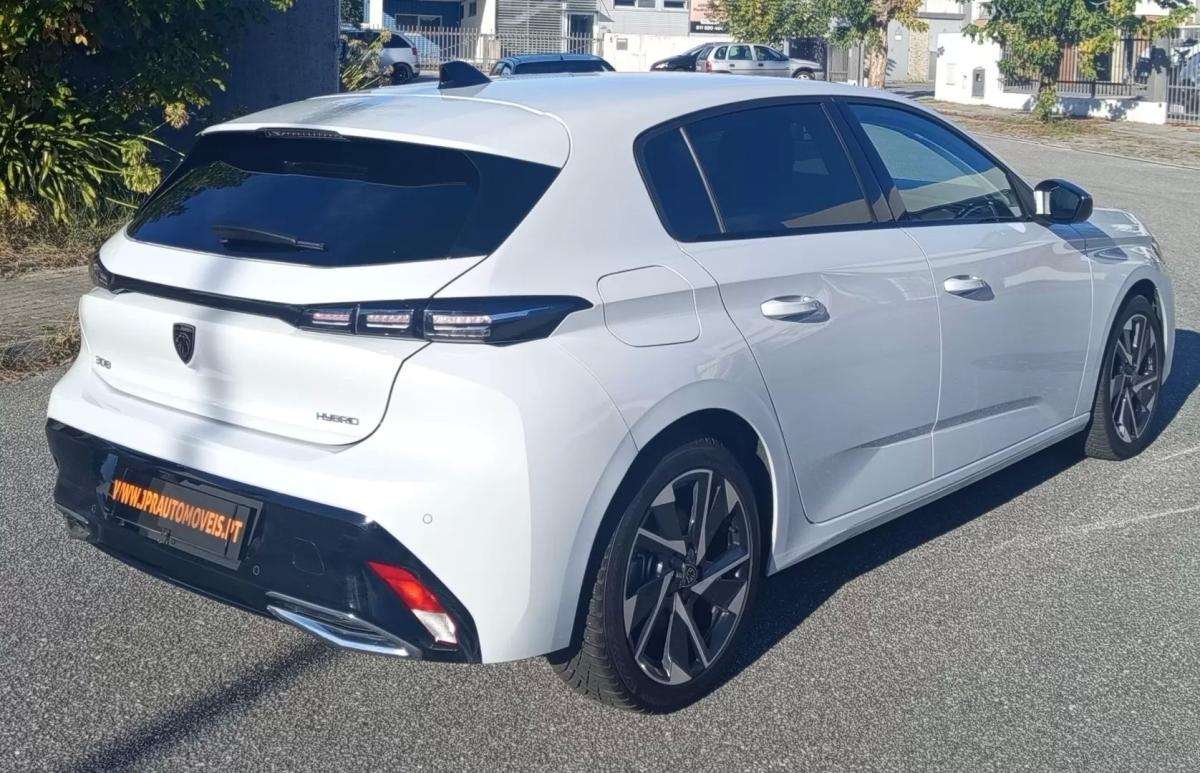 peugeot-308-2024-hibrido-1598cc