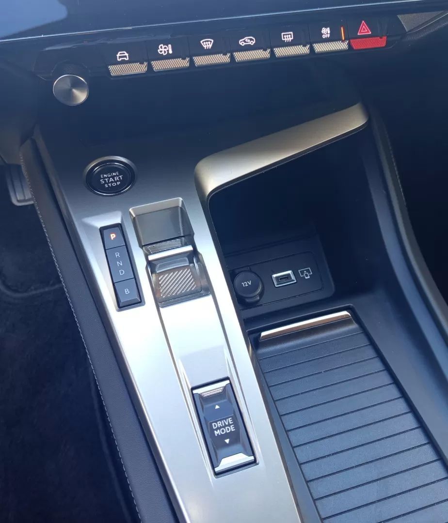 peugeot-308-2024-hibrido-1598cc