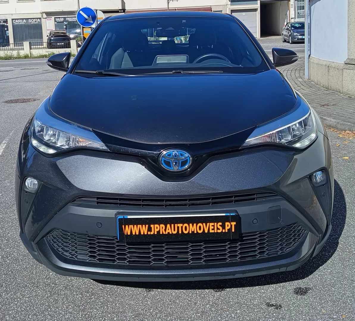 toyota-c-hr-2022-hibrido-a-gasolina-1798cc