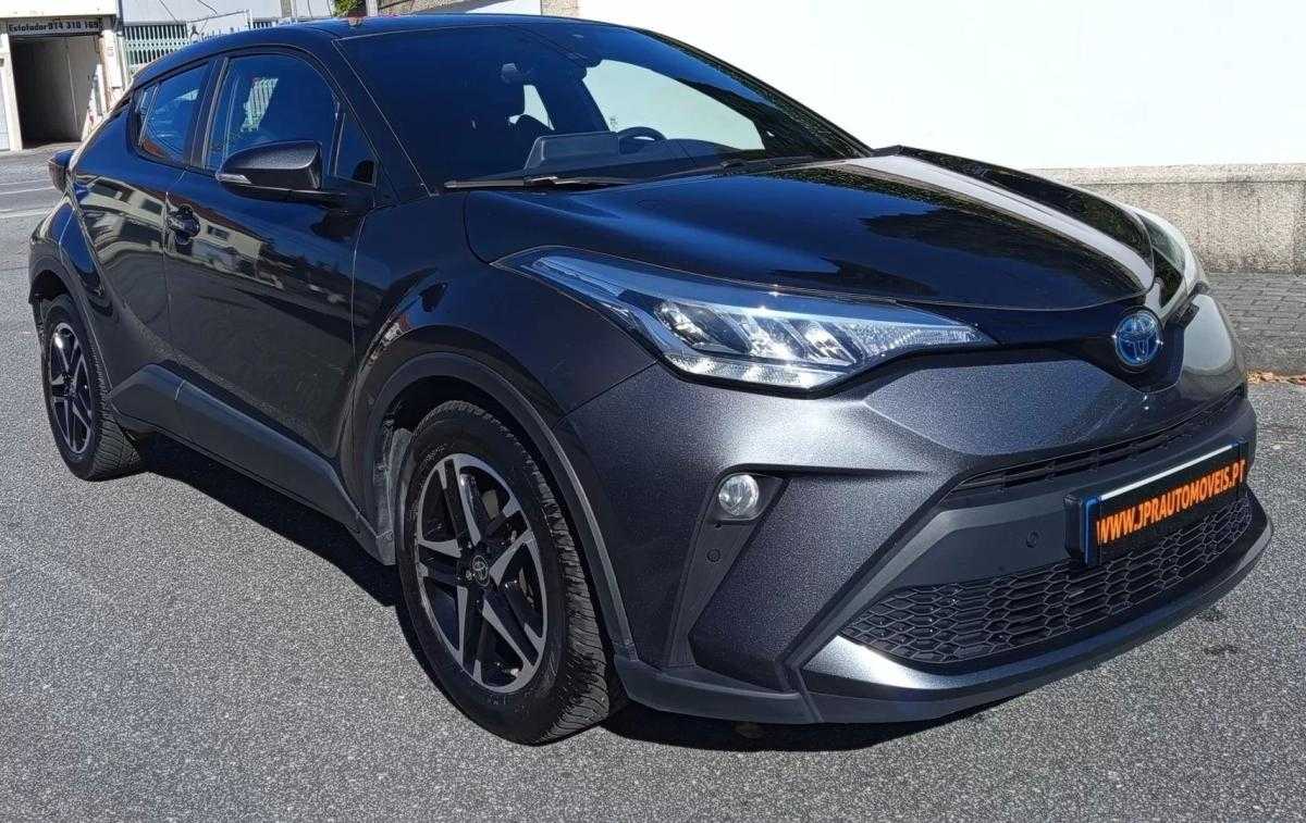 toyota-c-hr-2022-hibrido-a-gasolina-1798cc