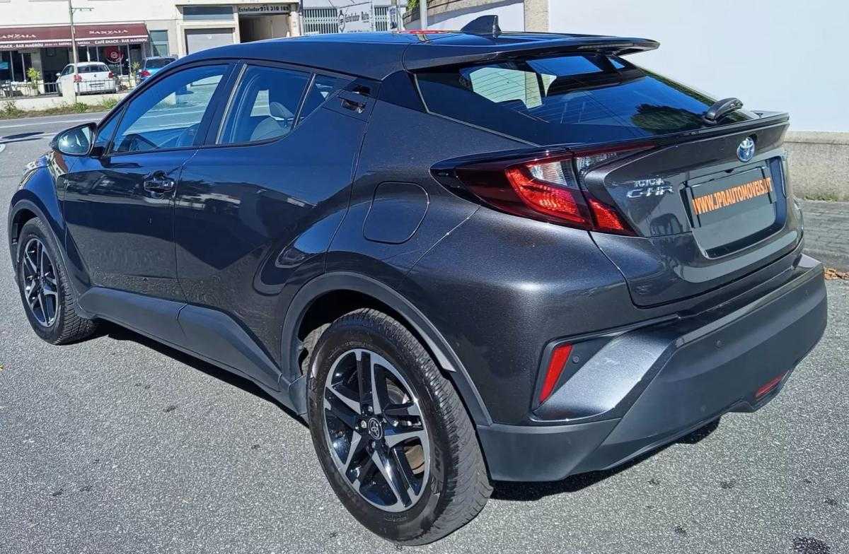 toyota-c-hr-2022-hibrido-a-gasolina-1798cc