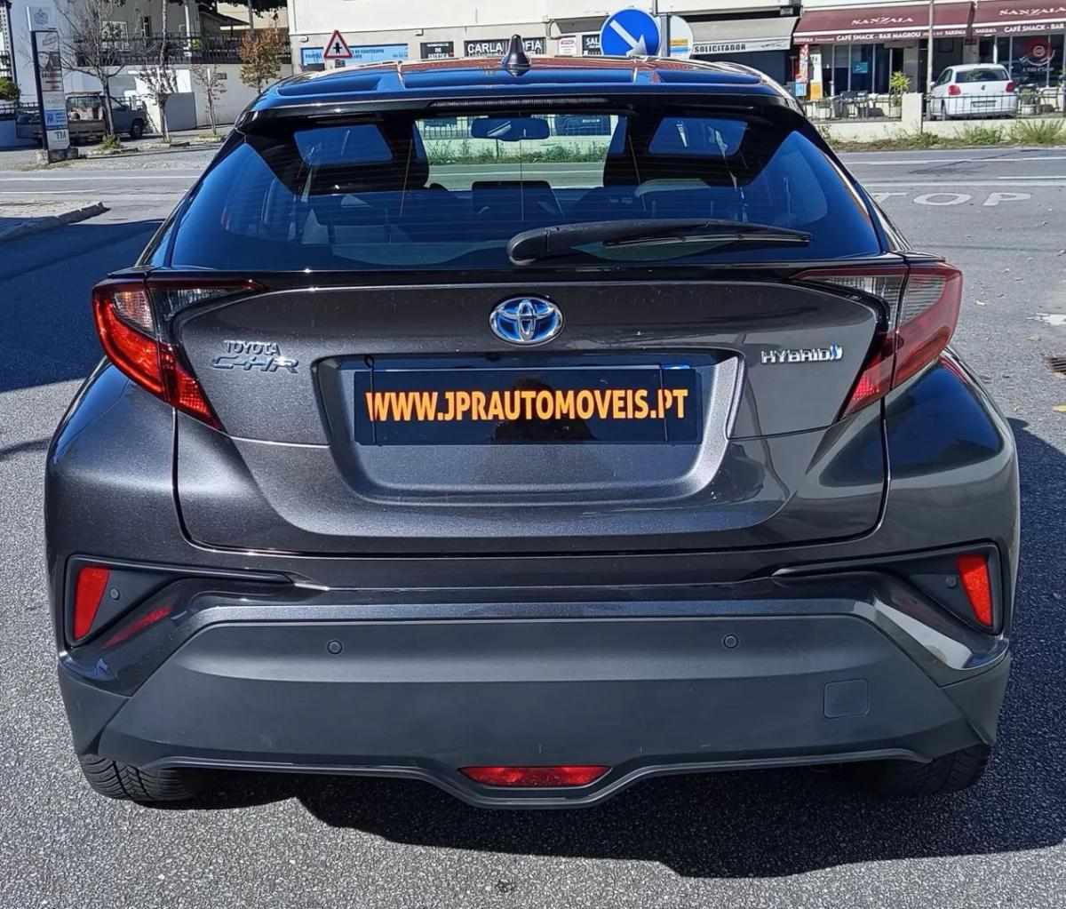 toyota-c-hr-2022-hibrido-a-gasolina-1798cc