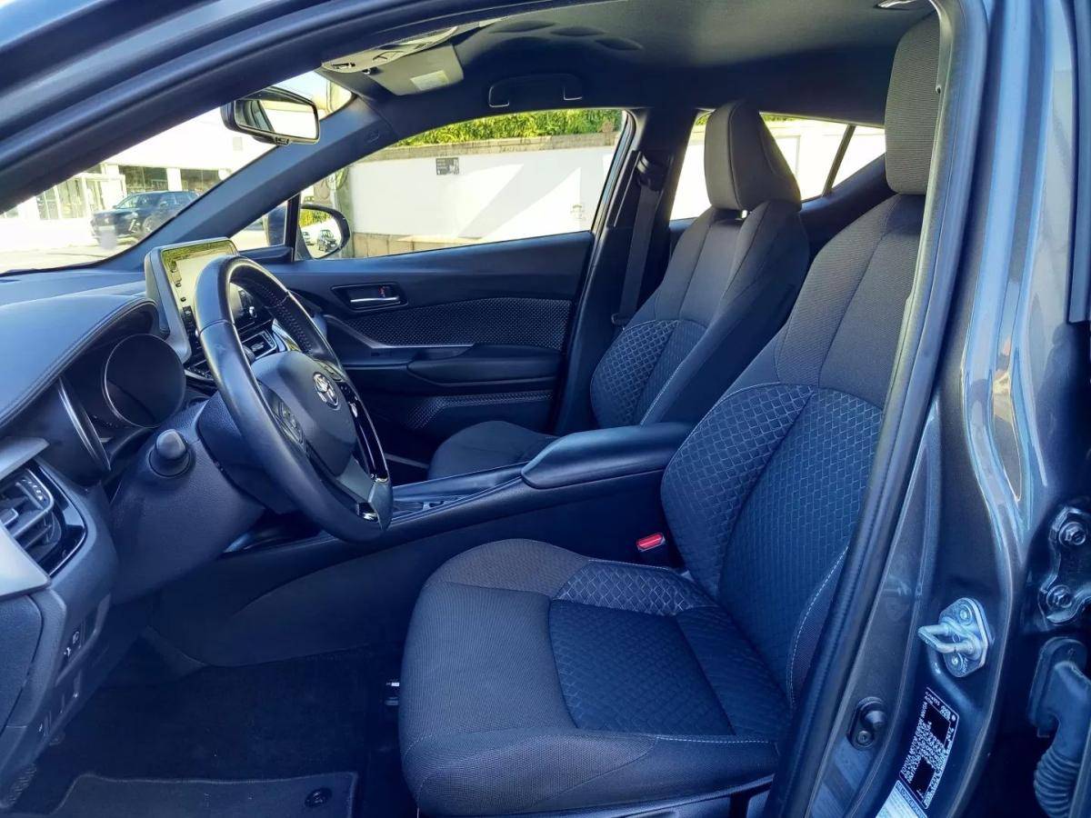 toyota-c-hr-2022-hibrido-a-gasolina-1798cc