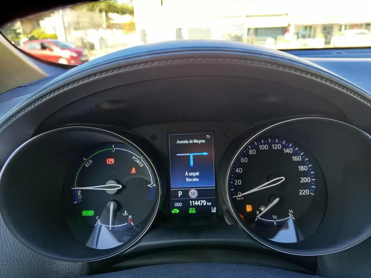 toyota-c-hr-2022-hibrido-a-gasolina-1798cc