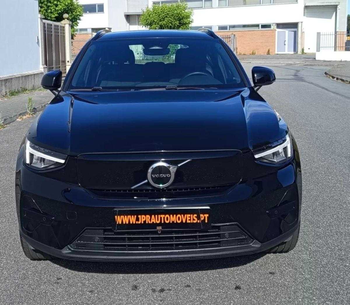 volvo-xc40-2023-eletrico-200cc