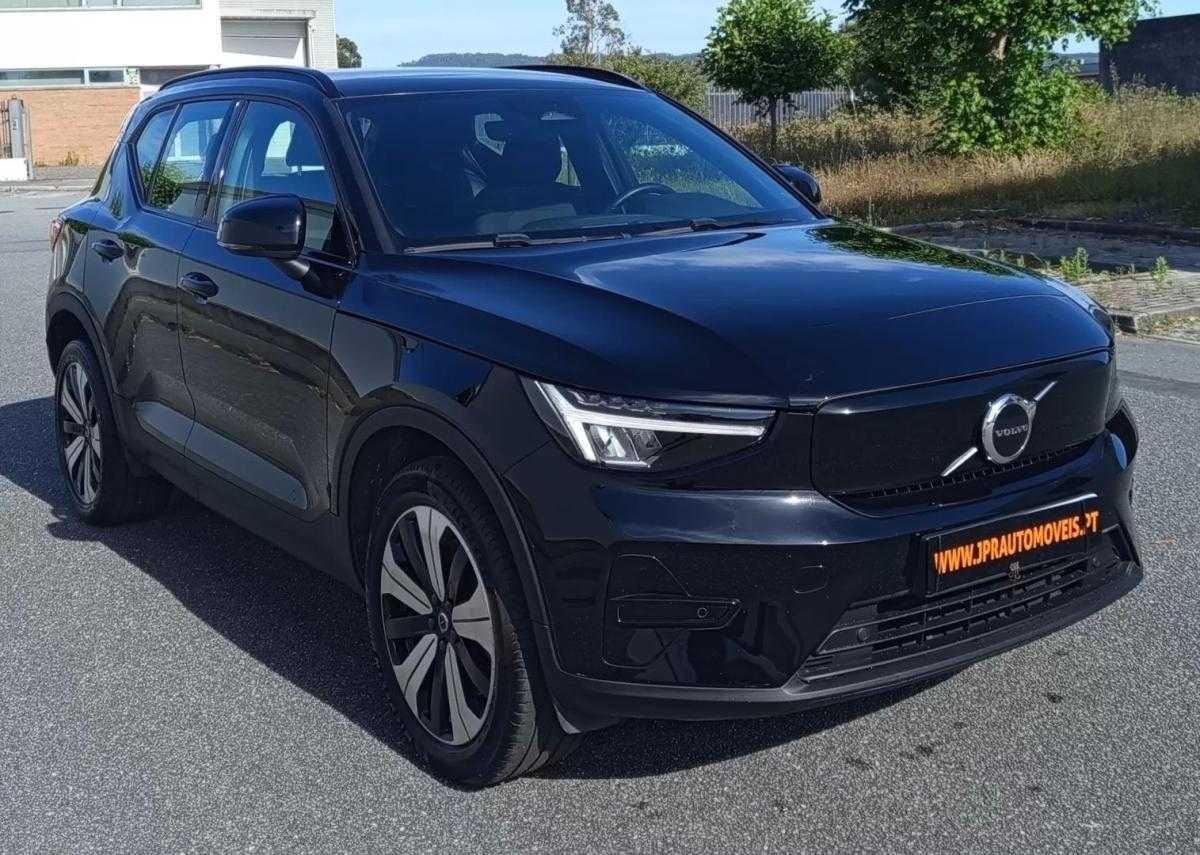 volvo-xc40-2023-eletrico-200cc