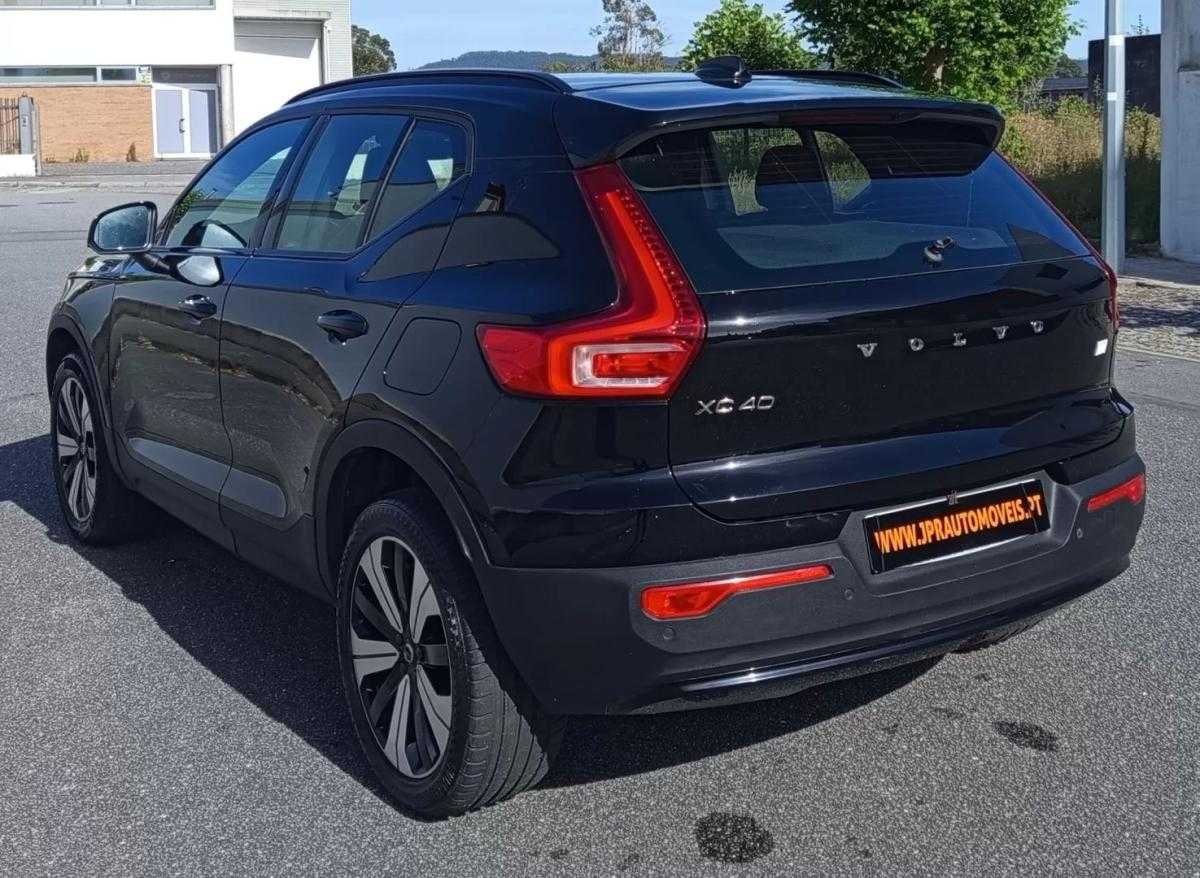 volvo-xc40-2023-eletrico-200cc