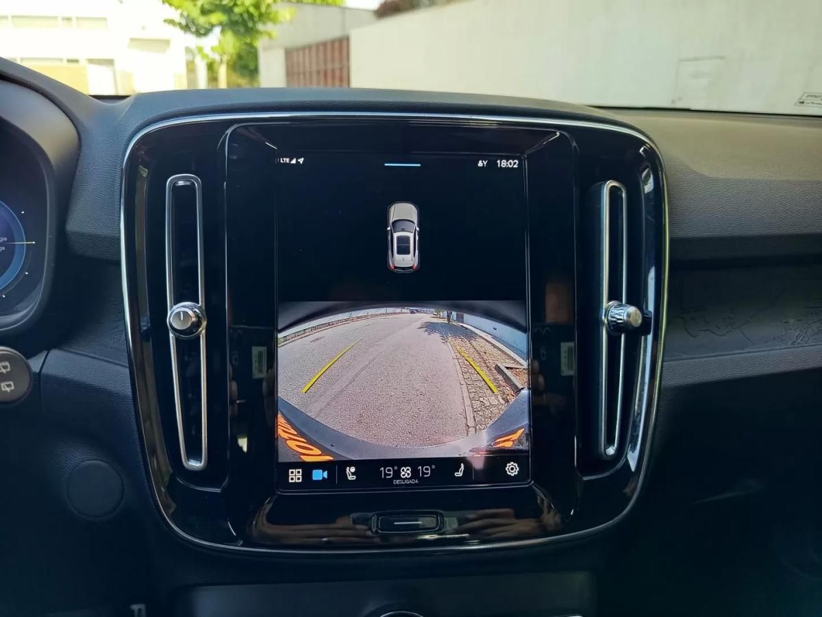 volvo-xc40-2023-eletrico-200cc