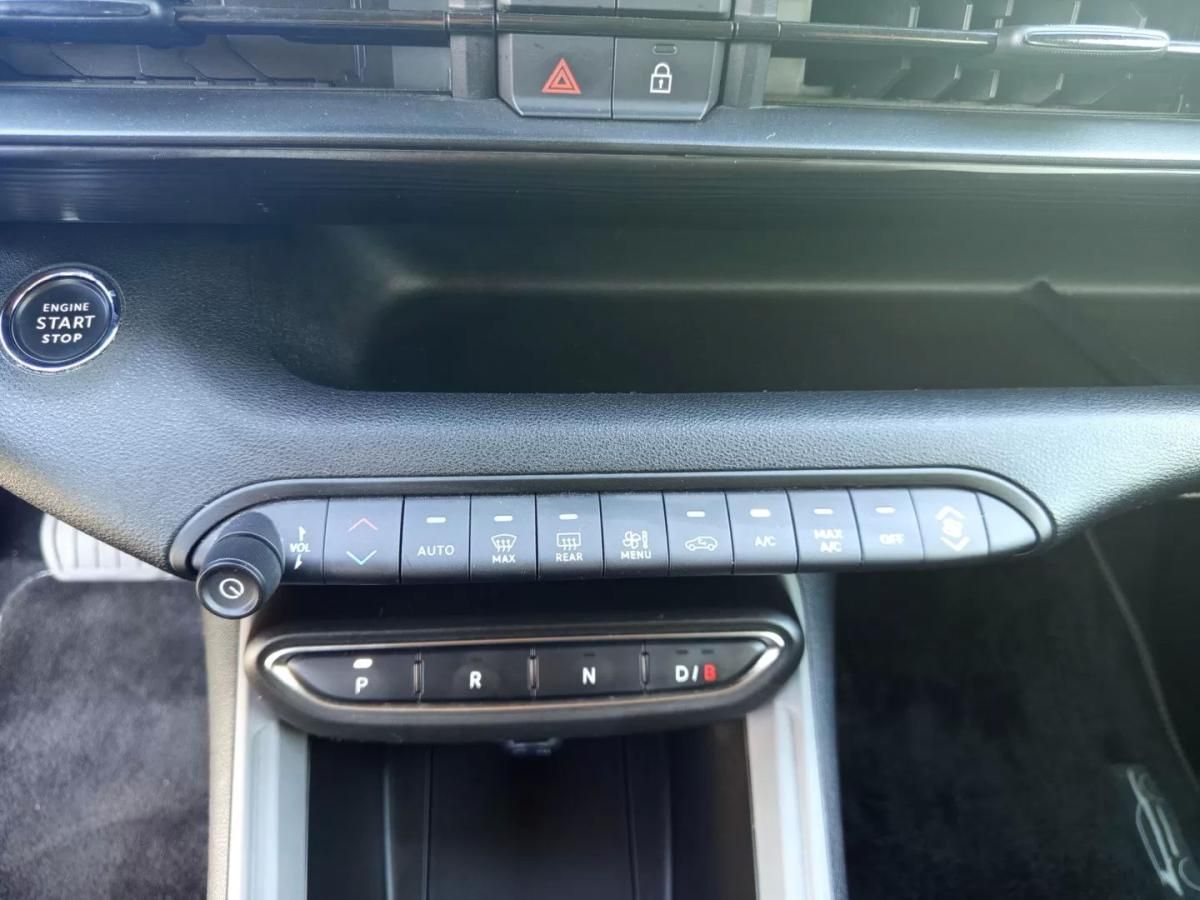 jeep-avenger-2024-eletrico-200cc