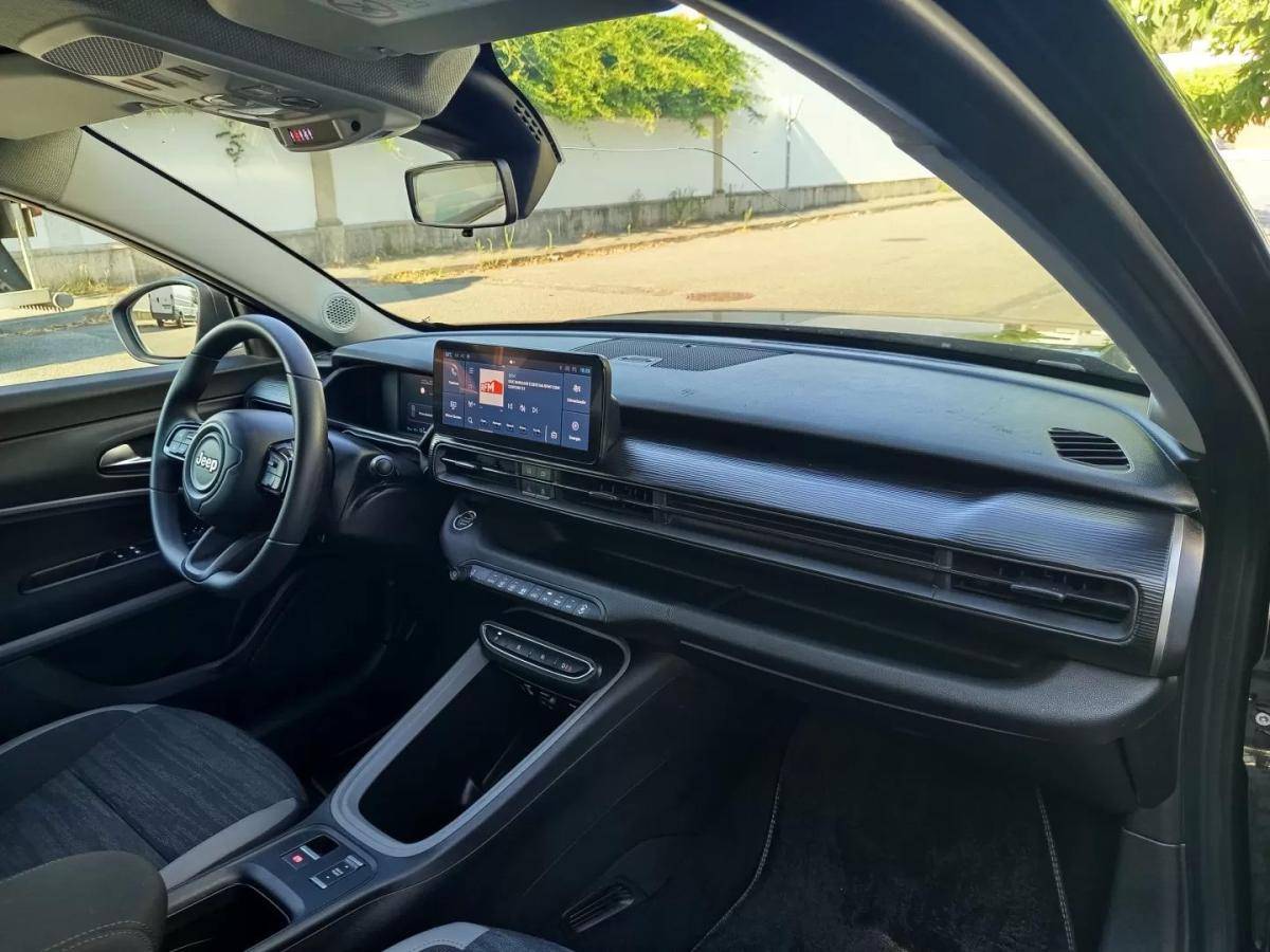 jeep-avenger-2024-eletrico-200cc