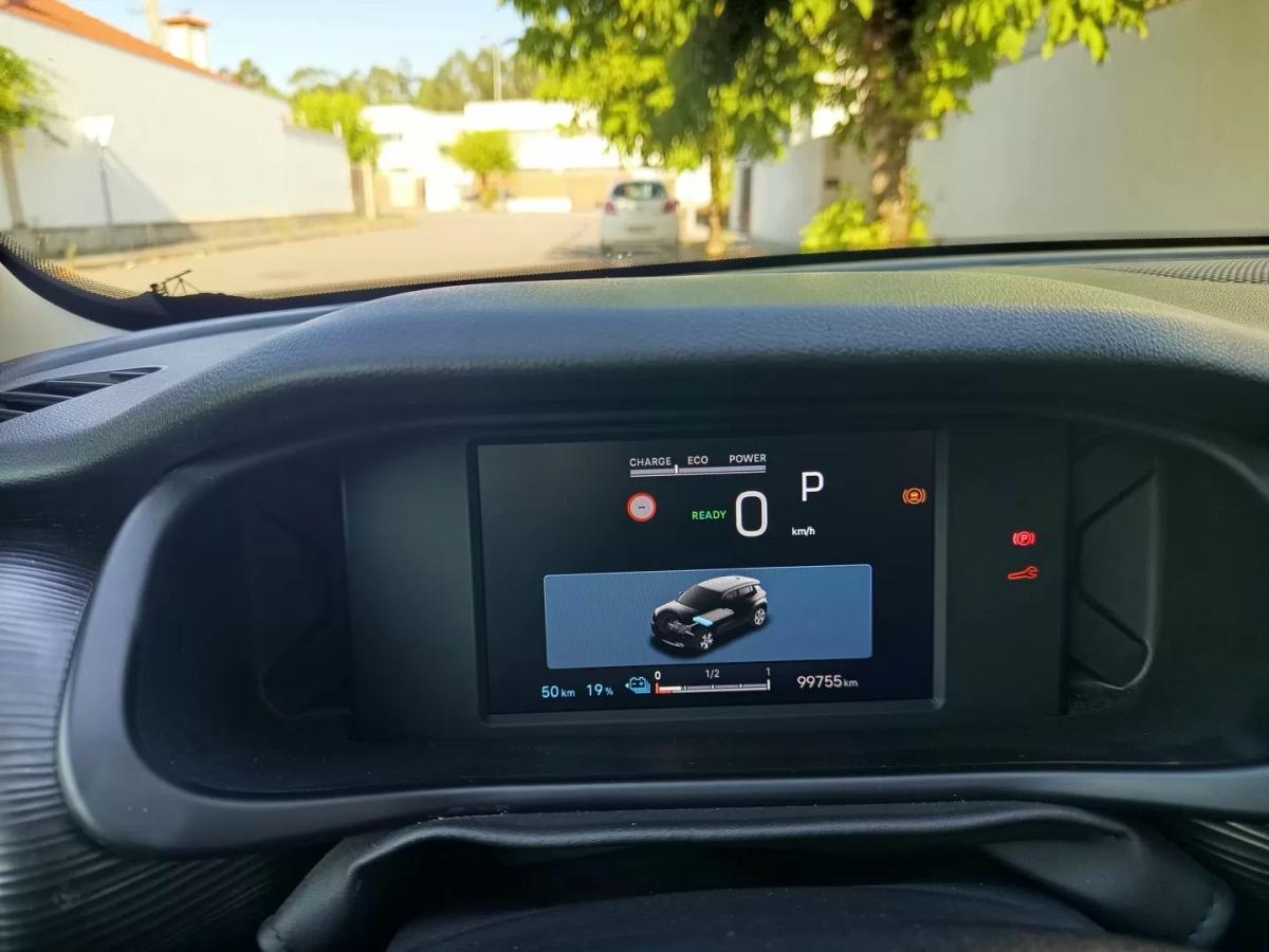 jeep-avenger-2024-eletrico-200cc