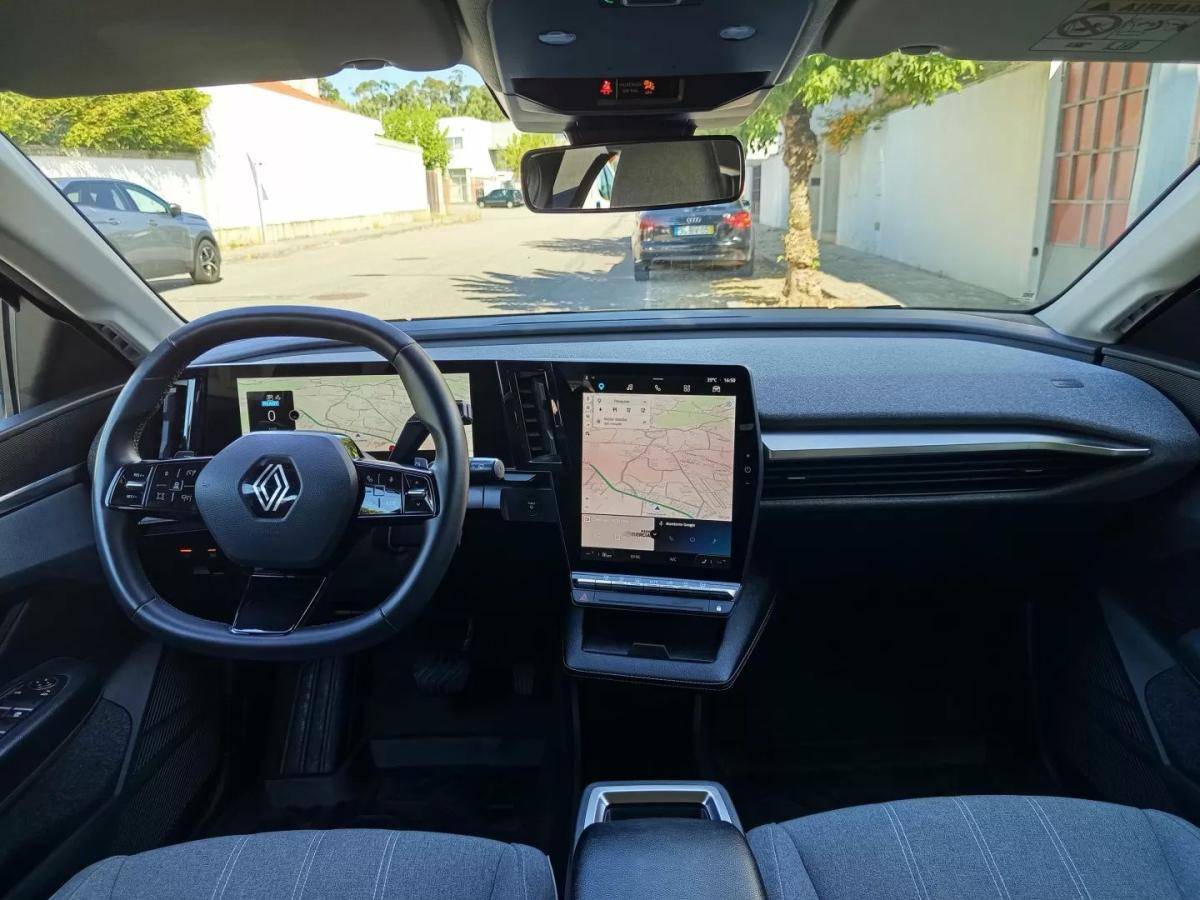 renault-megane-e-tech-2023-eletrico-0cc